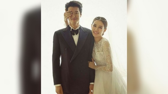 https://www.jazminemedia.com/wp-content/uploads/2017/09/Lee-Dong-Gun-And-Jo-Yoon-Hee-wedding.jpg