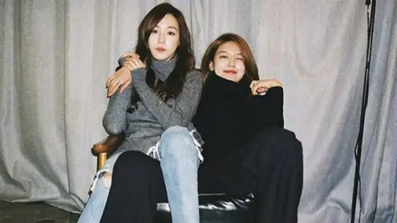 https://www.jazminemedia.com/wp-content/uploads/2017/10/Sooyoung-And-Tiffany-snsd.jpg